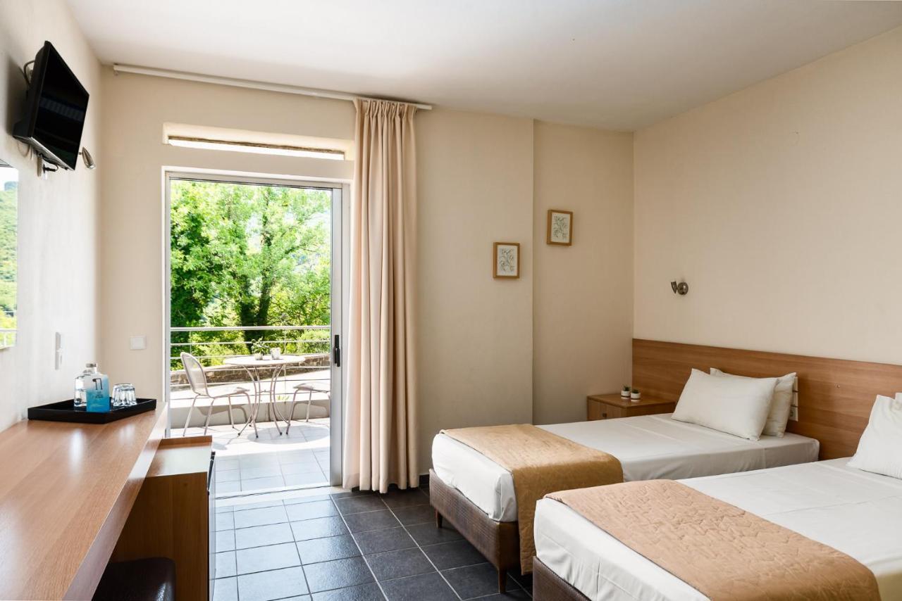 Gefiri Plakas Hotel, Tzoumerka Экстерьер фото