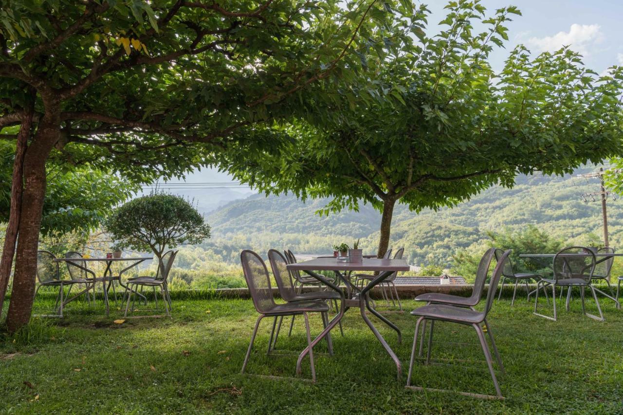 Gefiri Plakas Hotel, Tzoumerka Экстерьер фото